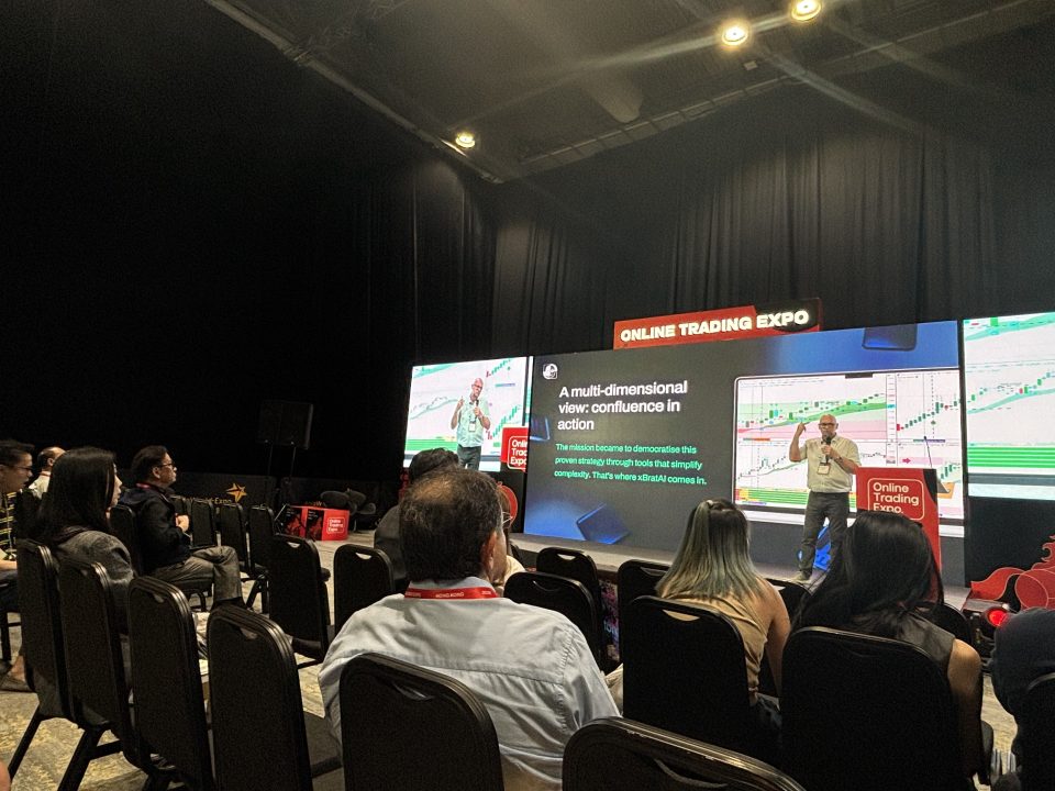 Paul Bratby on stage at the Online Trading Expo